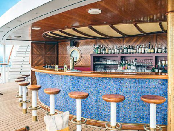 celestyal-discovery-bar